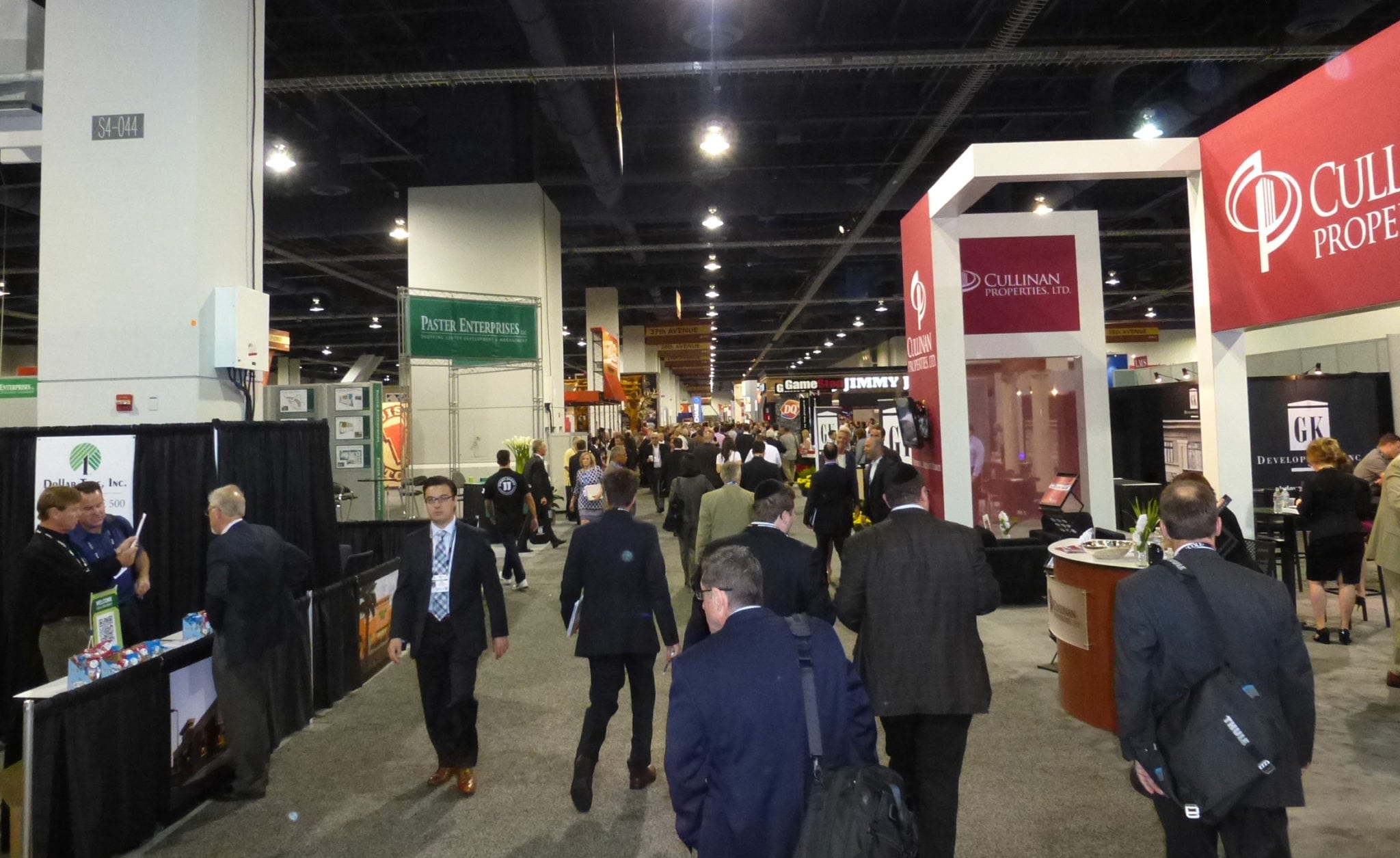 A busy Monday at ICSC
